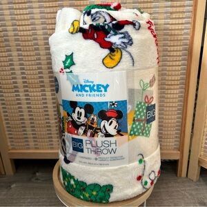 The Big One Oversized Plush Mickey Mouse Christmas Throw Blanket